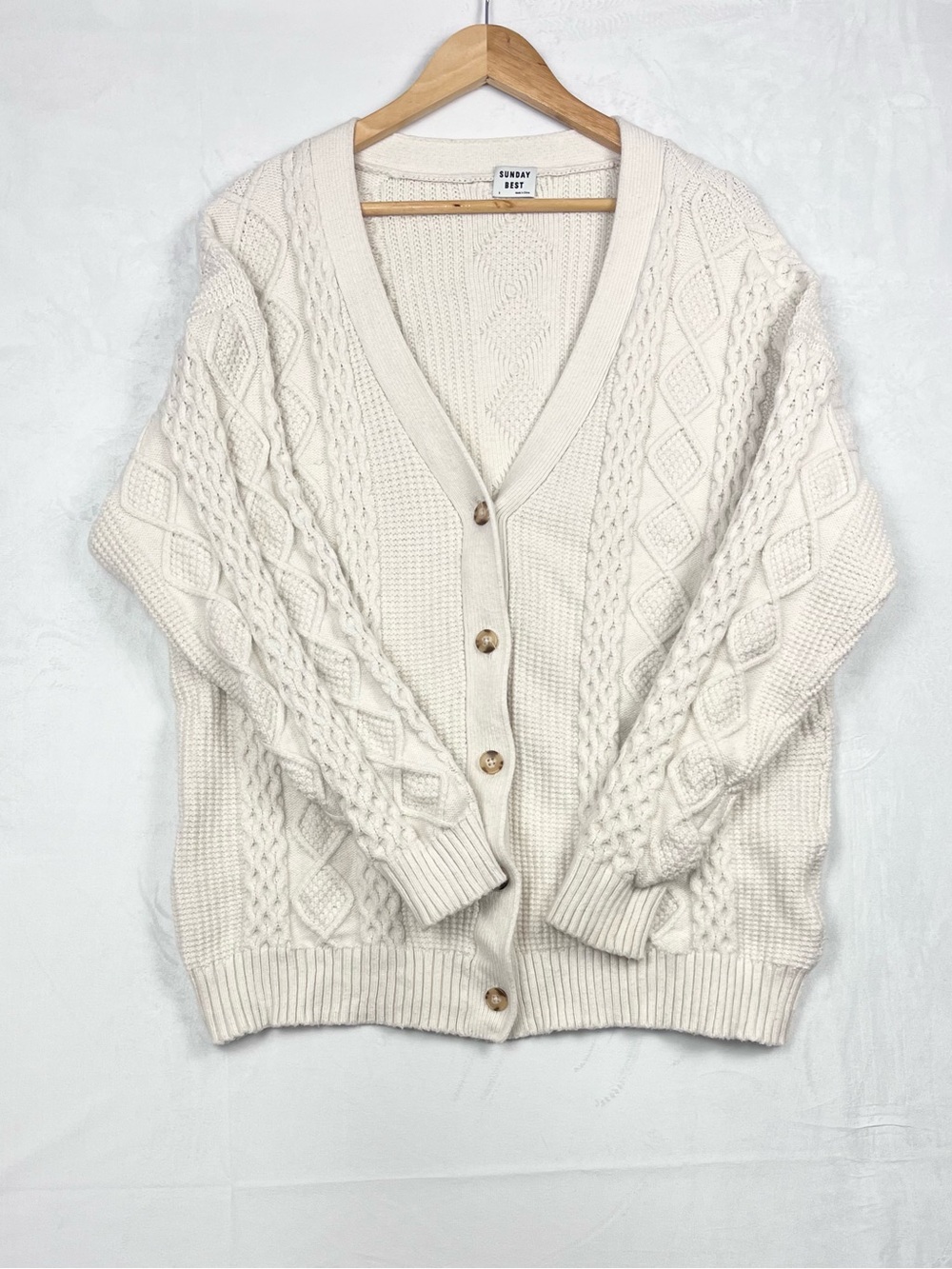 Sunday Best Aritzia Oversized Cream Cable Knit Button Cardigan Size Small